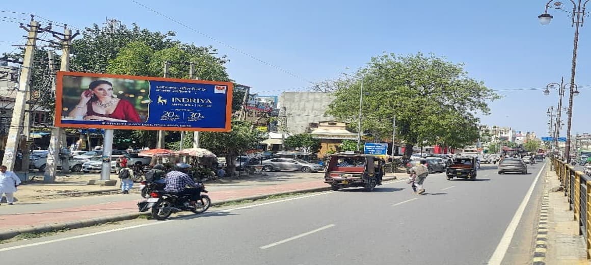 Green Squre Market hoarding 1
